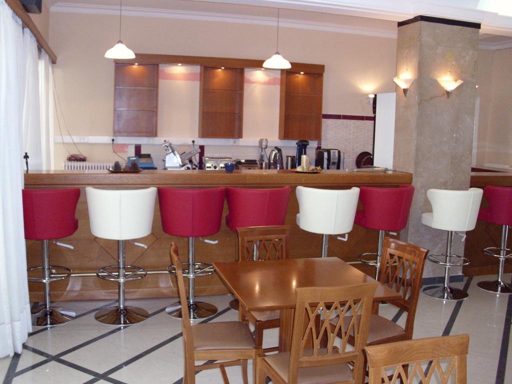 Hotel Cybele Pefki Athènes Extérieur photo